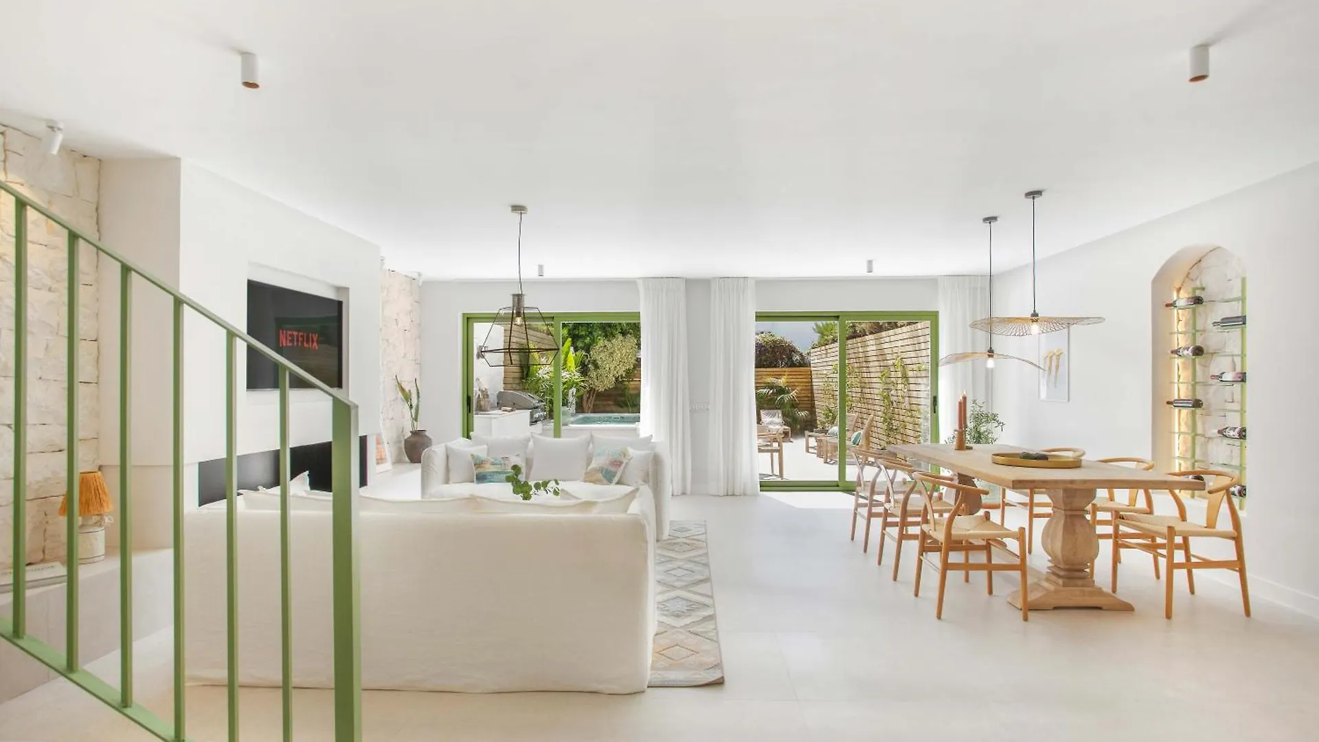 Vacation Marbella I Casa Savia, Private Heated Pool, Luxury Interiors, 10Min Walk To The Beach Feriehus