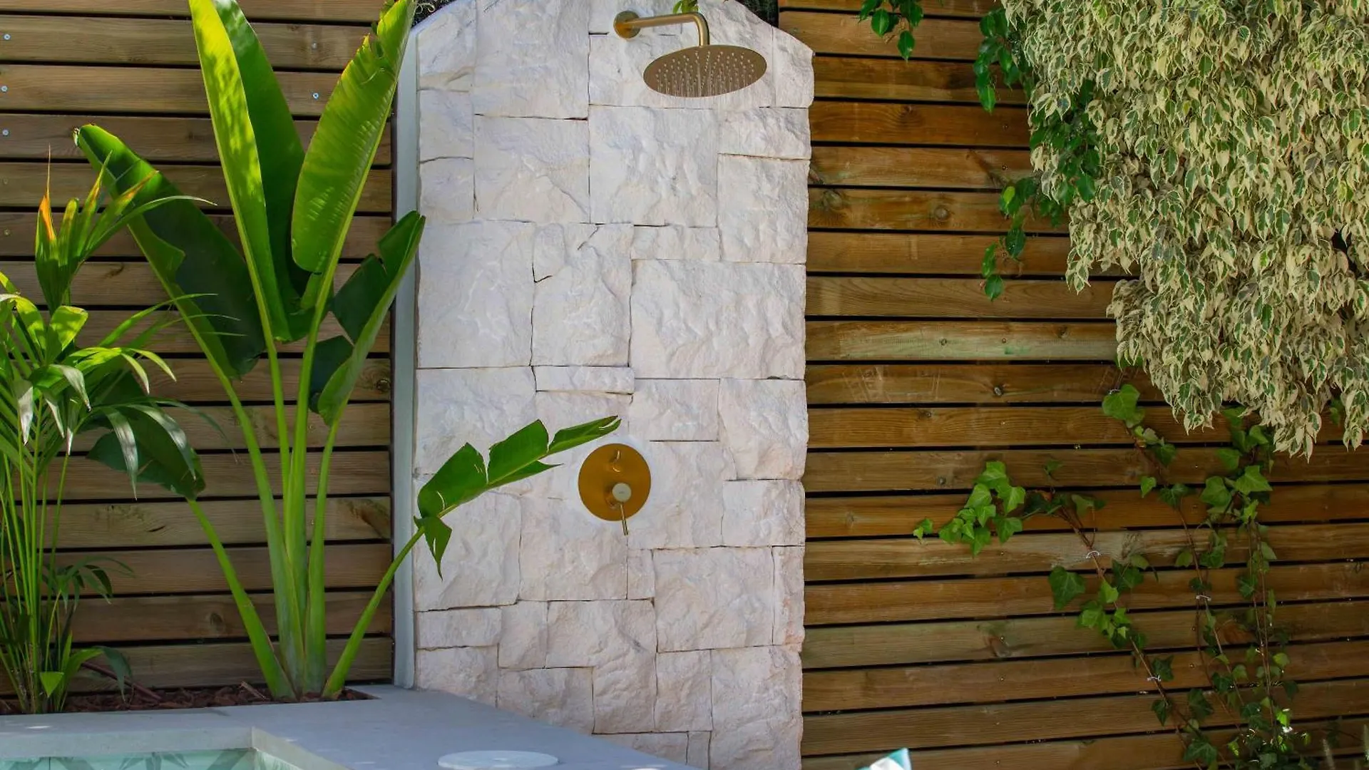 Vacation Marbella I Casa Savia, Private Heated Pool, Luxury Interiors, 10Min Walk To The Beach Feriehus