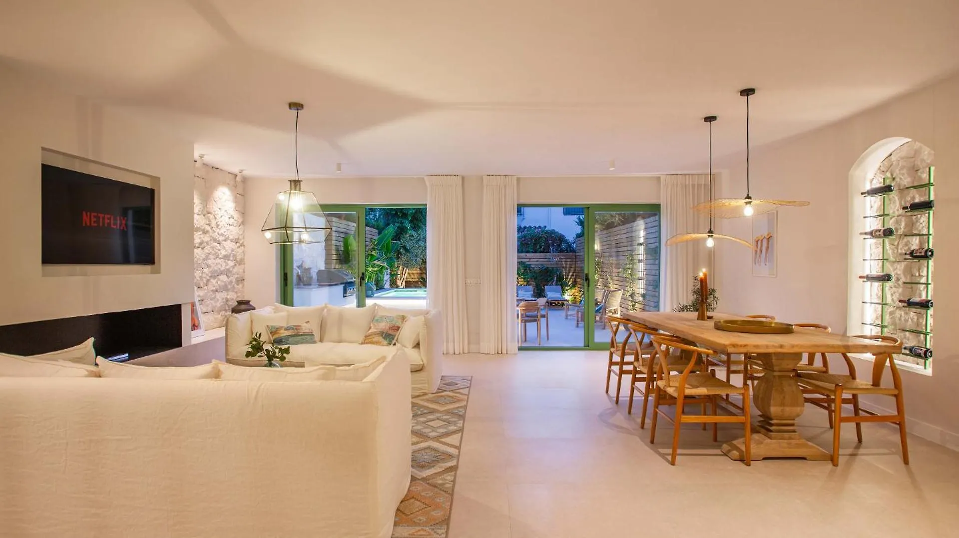 Vacation Marbella I Casa Savia, Private Heated Pool, Luxury Interiors, 10Min Walk To The Beach 0*,  Espanha