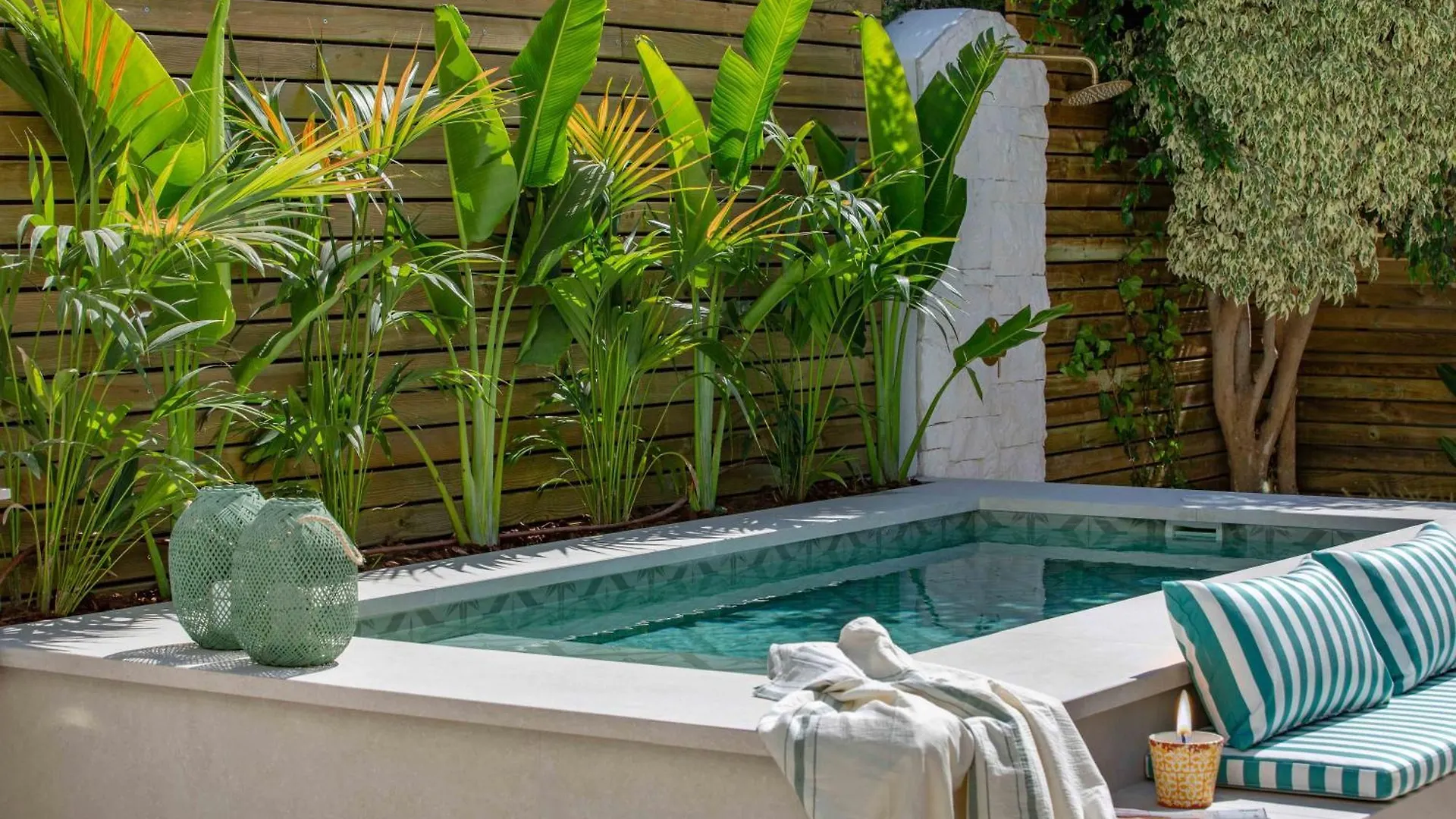 Casa de Férias Vacation Marbella I Casa Savia, Private Heated Pool, Luxury Interiors, 10Min Walk To The Beach